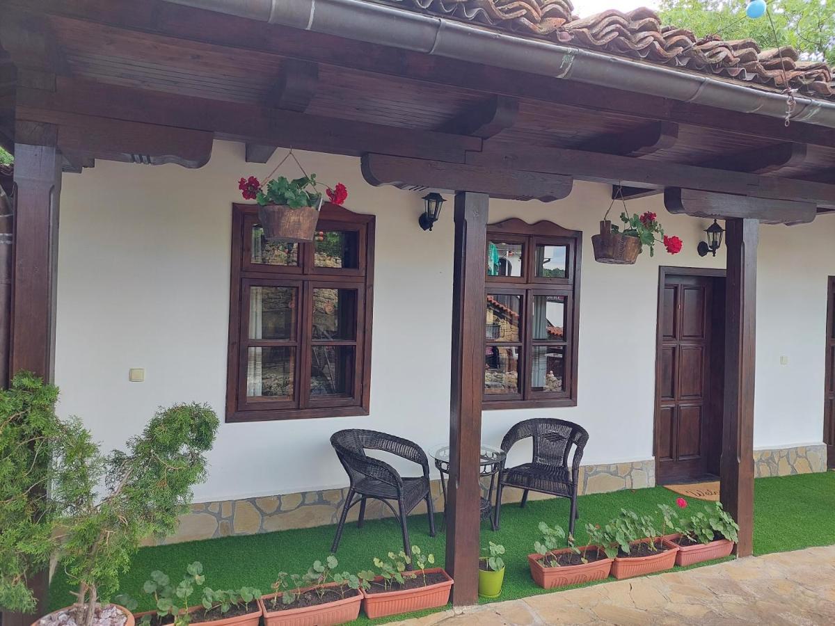 Guest Rooms Cheshmata Arbanasi Buitenkant foto